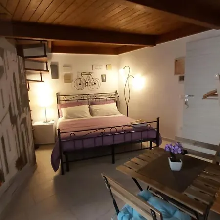 Nocleg ze śniadaniem Il Vicolo 3*