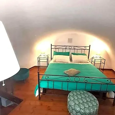 Il Vicolo 3* بوتينيانو